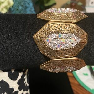 Vintage gold town bracelet aurora borealis rhinestones filigree engraving